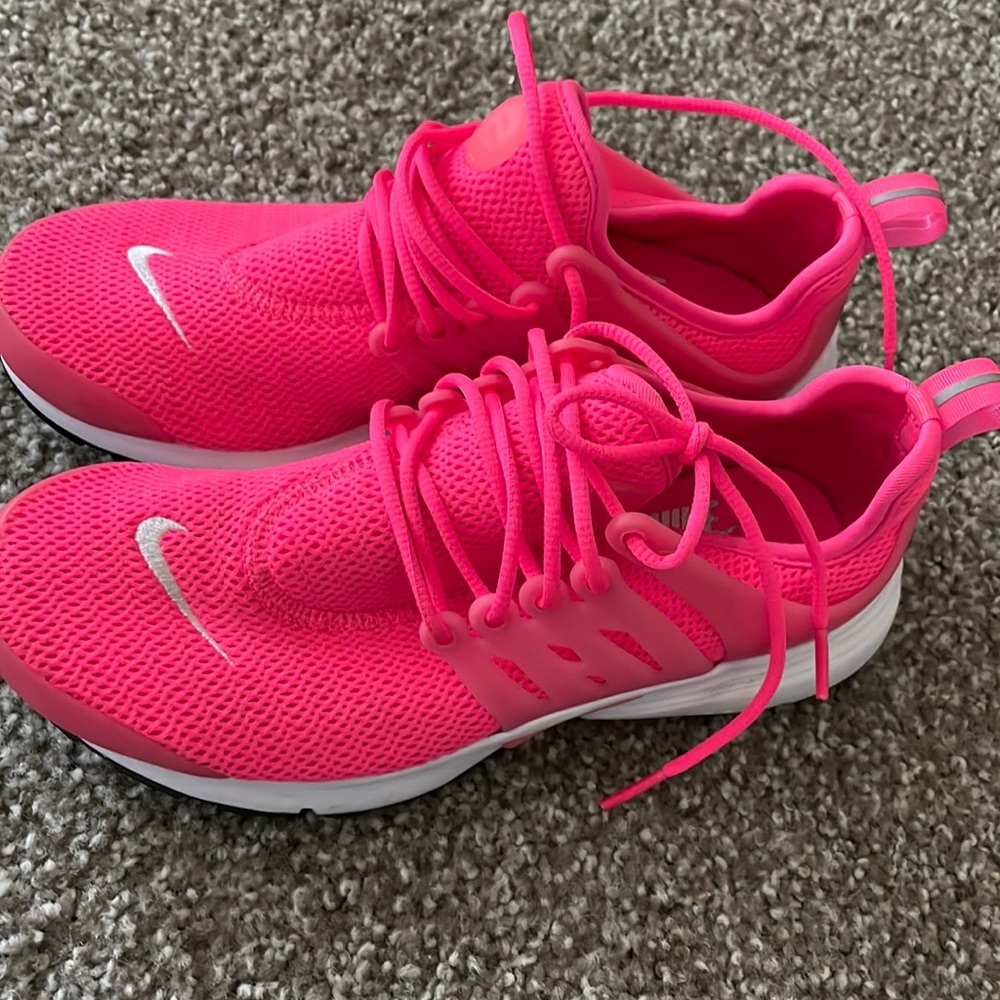 Nike Women’s Bright Pink Mesh Lace-Up Sneakers with White Swoosh